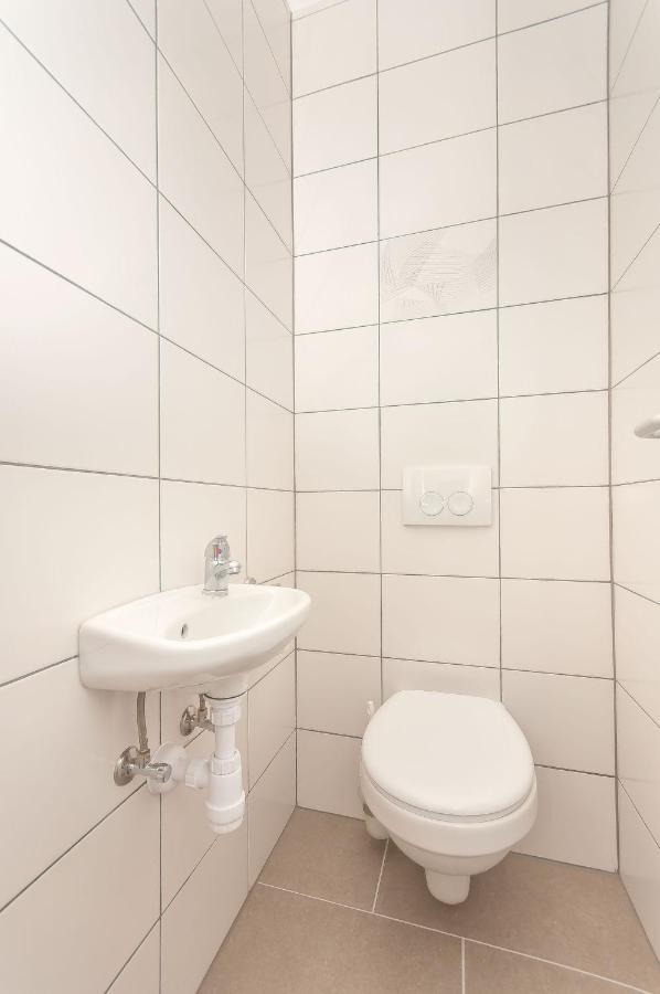 Modern Lägenhet Duće Exteriör bild